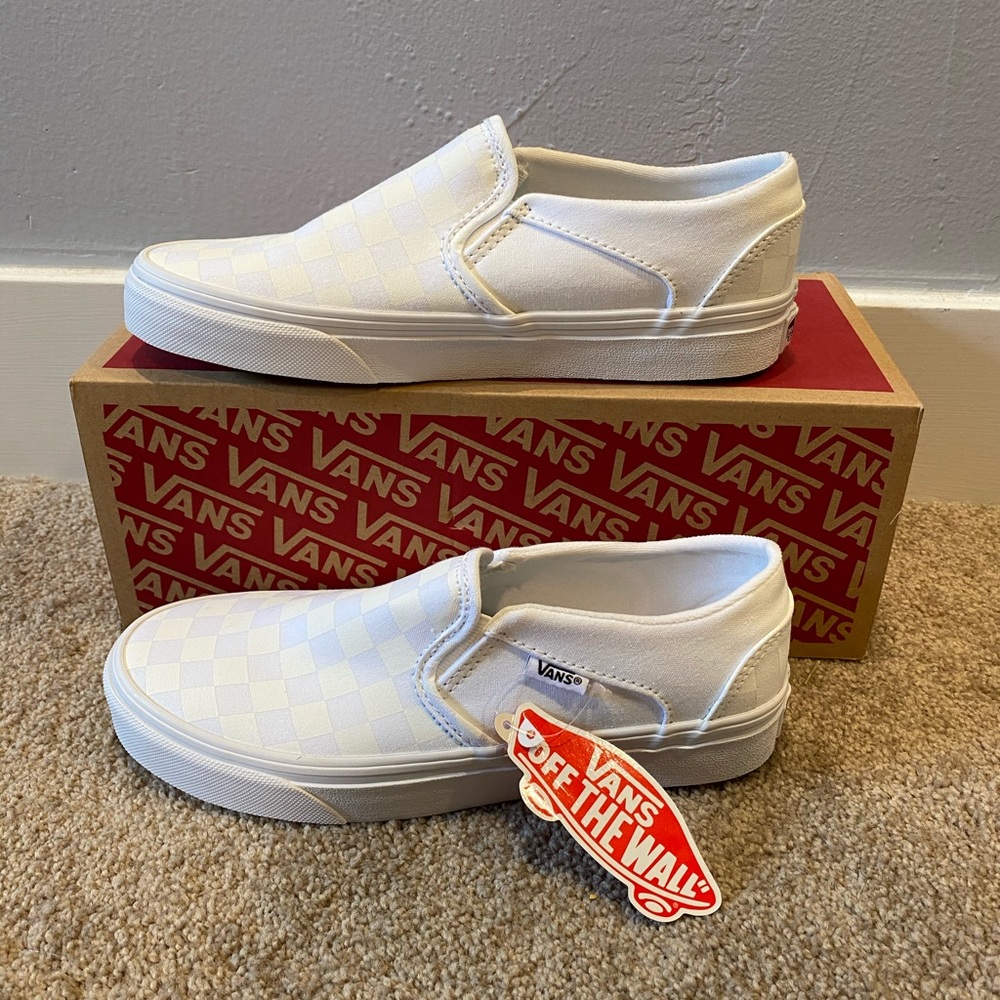 NWT Van’s 6.5M Asher white/white checkerboard